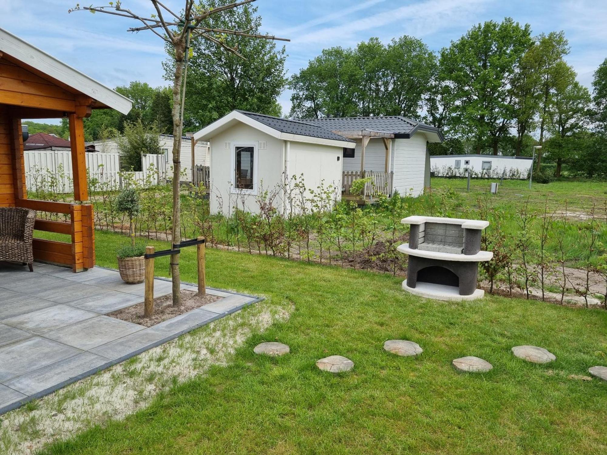 Nieuw - Luxe Blokhut Chalet In Bosrijke Omgeving Anloo Εξωτερικό φωτογραφία